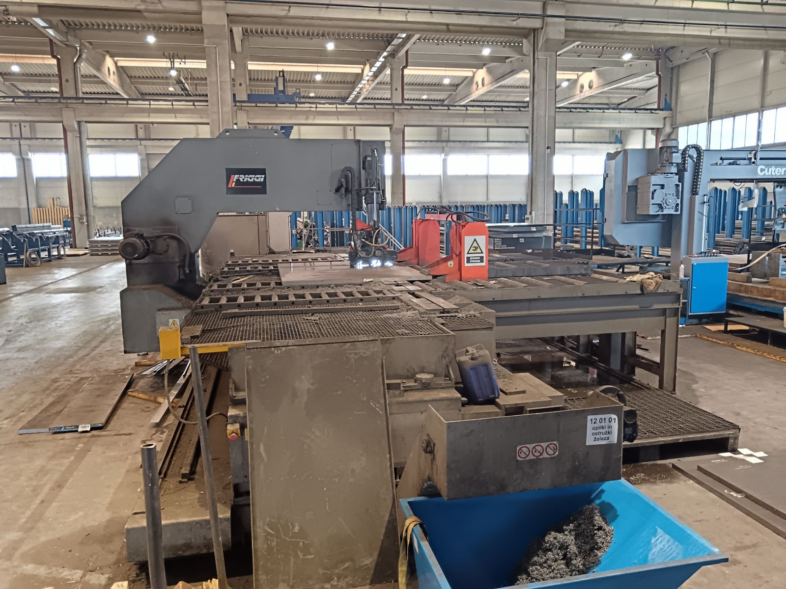 Avtomatska vzdolžna in prečna žaga Friggi